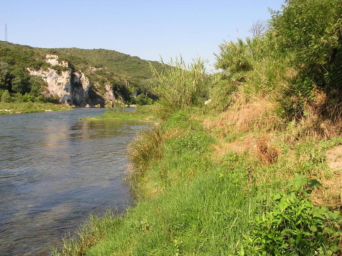 Le Mazet Des Cigales Villa Vers Pont du Gard Luaran gambar