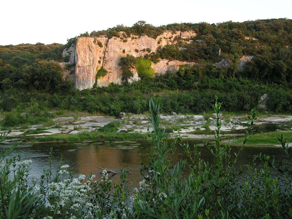 Le Mazet Des Cigales Villa Vers Pont du Gard Luaran gambar